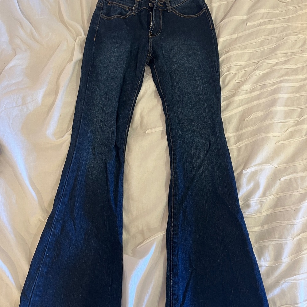 Available items - Picture 5 of 8